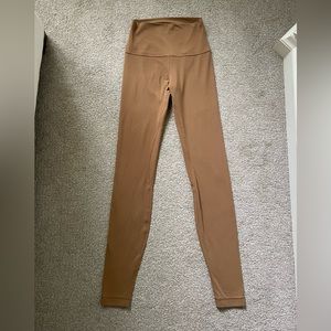 Lululemon women’s Align 28” leggings size 4